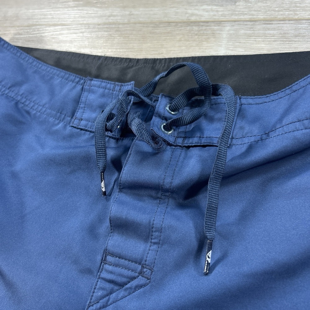 Vintage Mens 36 Quiksilver Board Shorts Navy Blue Surfboard Surfing Surf Trunks - Picture 3 of 9